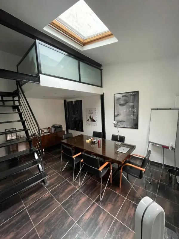 77 Avenue Du Président Wilson, Saint-Denis à louer Photo de l’immeuble– Image 1 sur 11