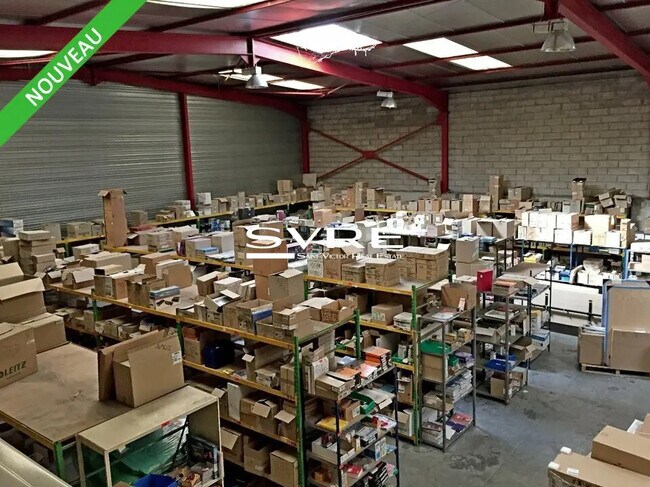 Plus de détails pour Bureau, Industriel/Logistique à louer
