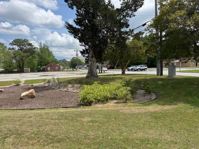 203 W Bayshore Blvd, Jacksonville, NC à louer - Photo de l’immeuble – Image 2 sur 10