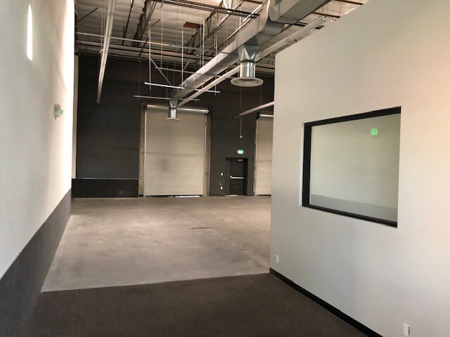 75400 Gerald Ford Dr, Palm Desert, CA à louer Photo de l’immeuble– Image 1 sur 5