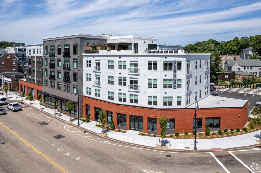 22 Washington St, Weymouth, MA à louer - Photo de l’immeuble – Image 2 sur 52