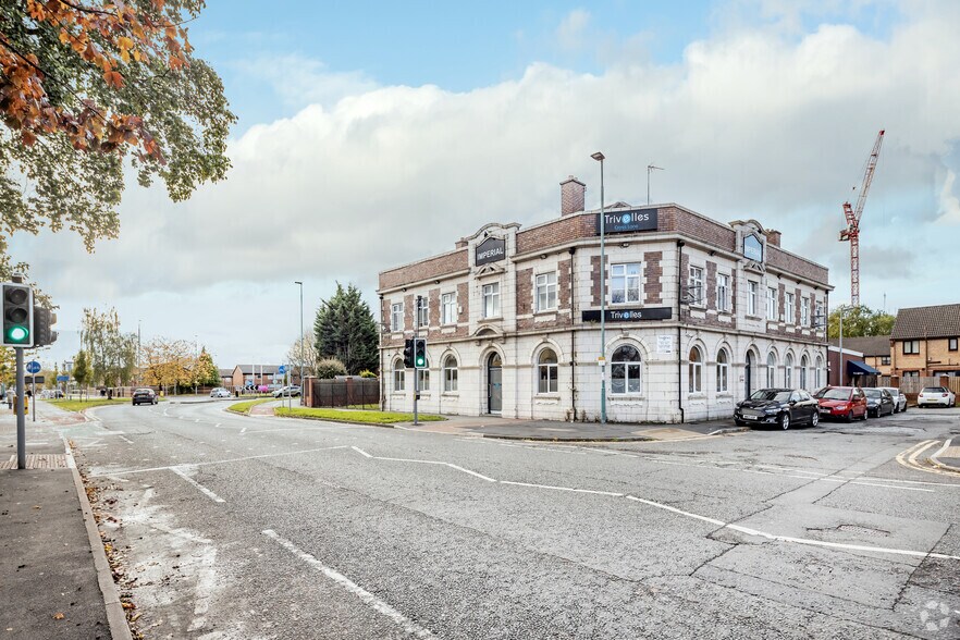 2 Cross Ln, Salford à vendre - Photo de l’immeuble – Image 2 sur 3