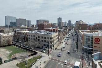 1025 W Sunnyside Ave, Chicago, IL - VUE AÉRIENNE  vue de carte - Image1