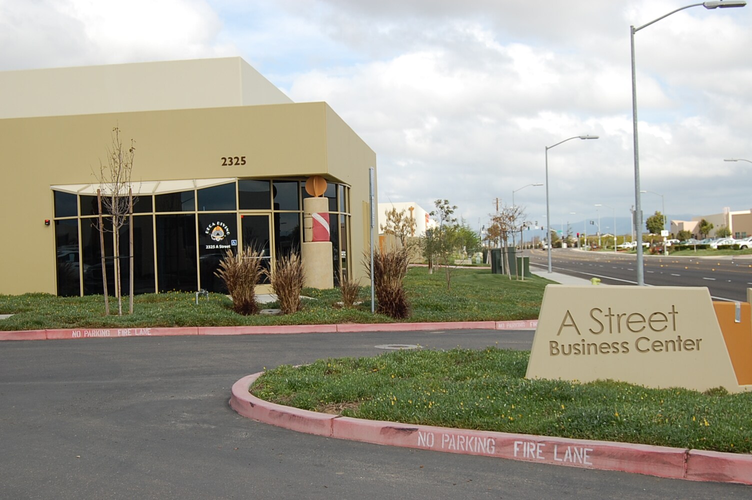 2325 A St, Santa Maria, CA à vendre Photo principale– Image 1 sur 18