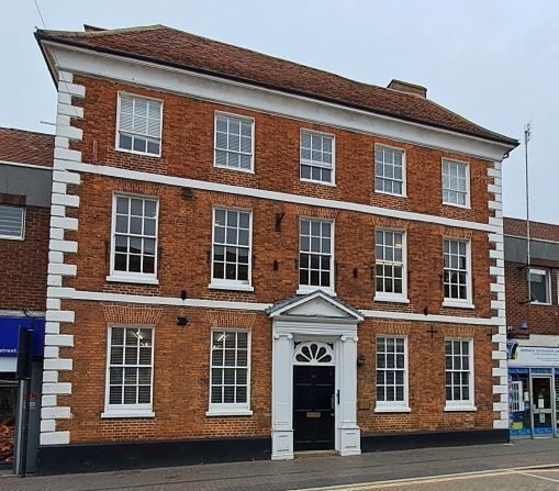 60 High St, Newport Pagnell à louer - Photo de l’immeuble – Image 2 sur 2