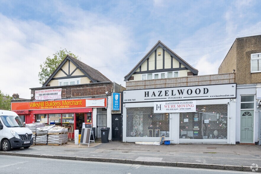 2-4 Valley Hl, Loughton à louer - Photo de l’immeuble – Image 3 sur 3
