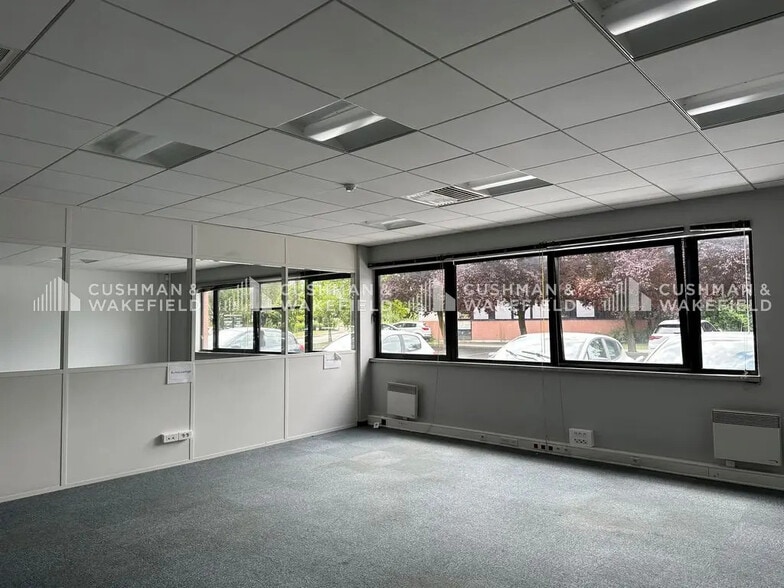 Bureau dans Oberhausbergen à vendre - Photo de l’immeuble – Image 2 sur 10