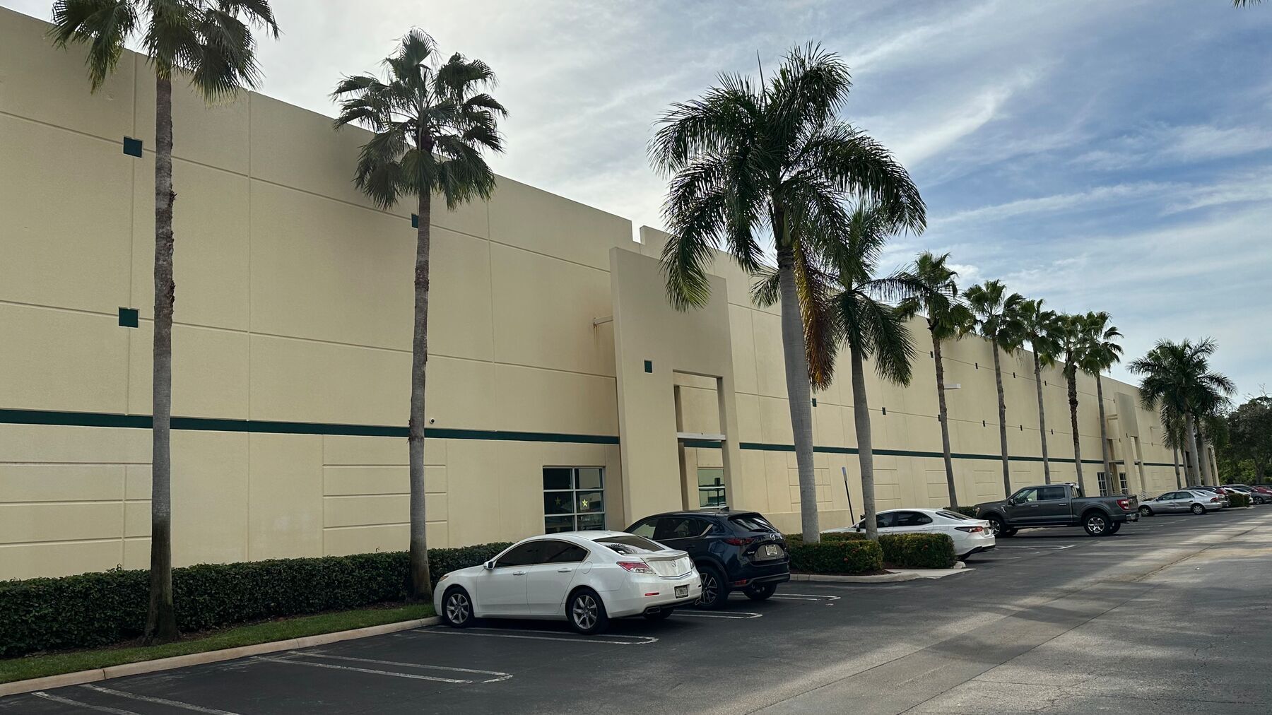 2035 High Ridge Rd, Boynton Beach, FL à louer Photo principale– Image 1 sur 18