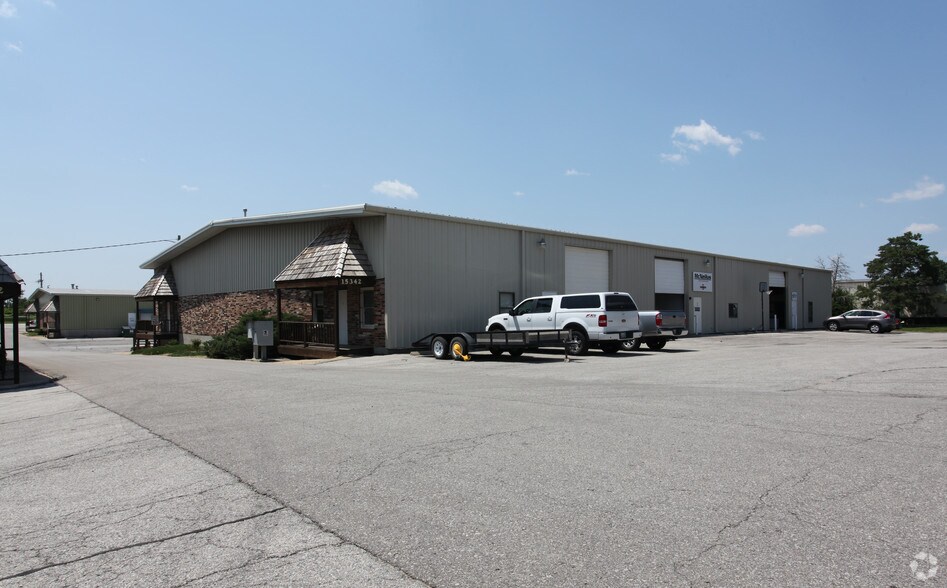 15342 S Keeler St, Olathe, KS à louer - Photo de l’immeuble – Image 3 sur 7