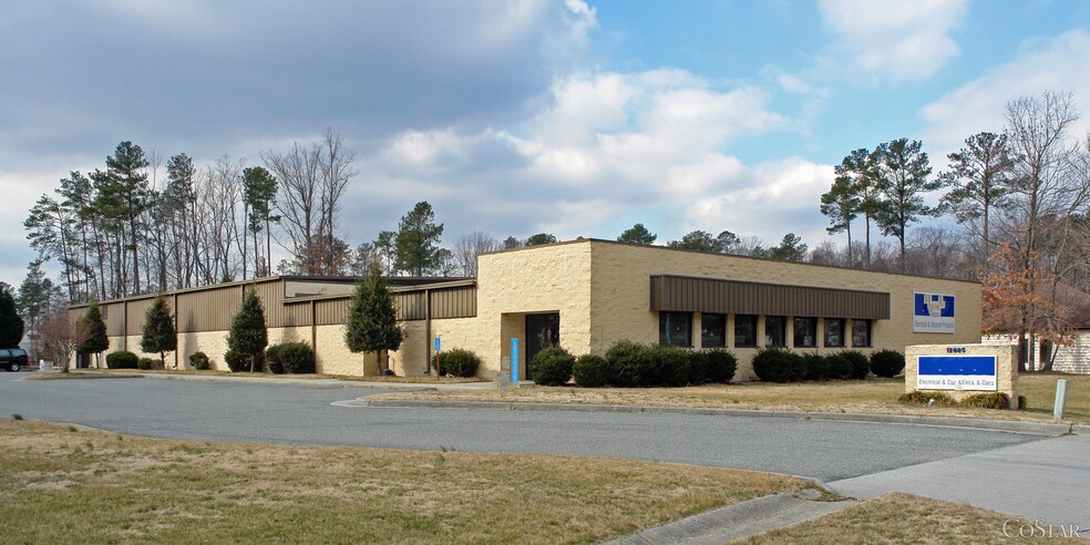 12685 McManus Blvd, Newport News, VA à louer - Photo de l’immeuble – Image 1 sur 10