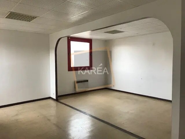 Local d’activités dans Pontault-Combault à louer - Photo intérieure – Image 2 sur 5