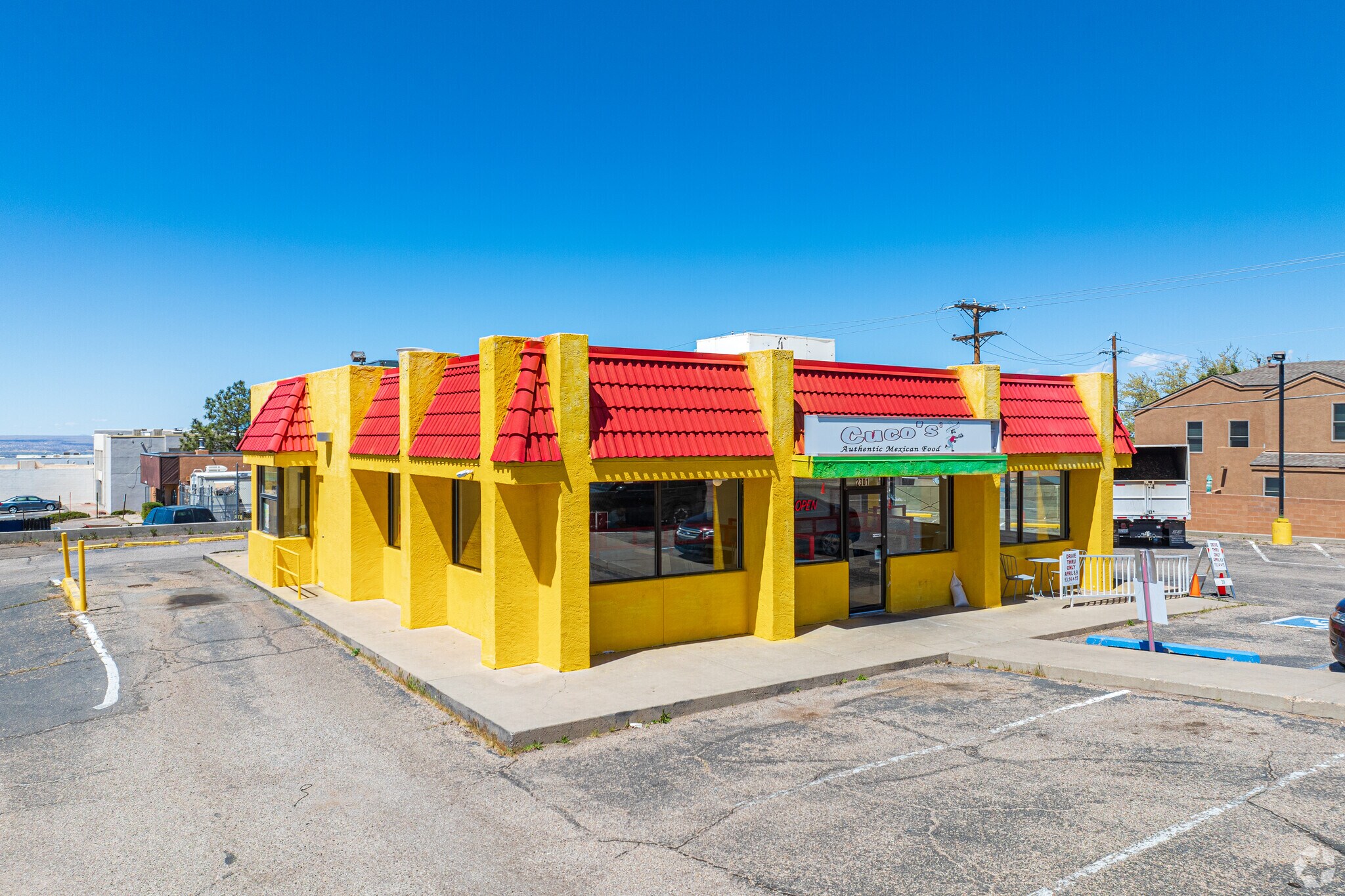 2130-2301 Chelwood Park Blvd NE, Albuquerque, NM à vendre Photo principale– Image 1 sur 40