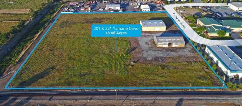 201-221 Yamane Dr, Gilroy, CA à louer - Photo de l’immeuble – Image 2 sur 2