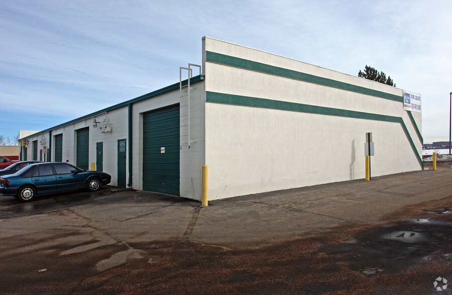 261 Airport Blvd, Aurora, CO à louer - Photo de l’immeuble – Image 3 sur 8