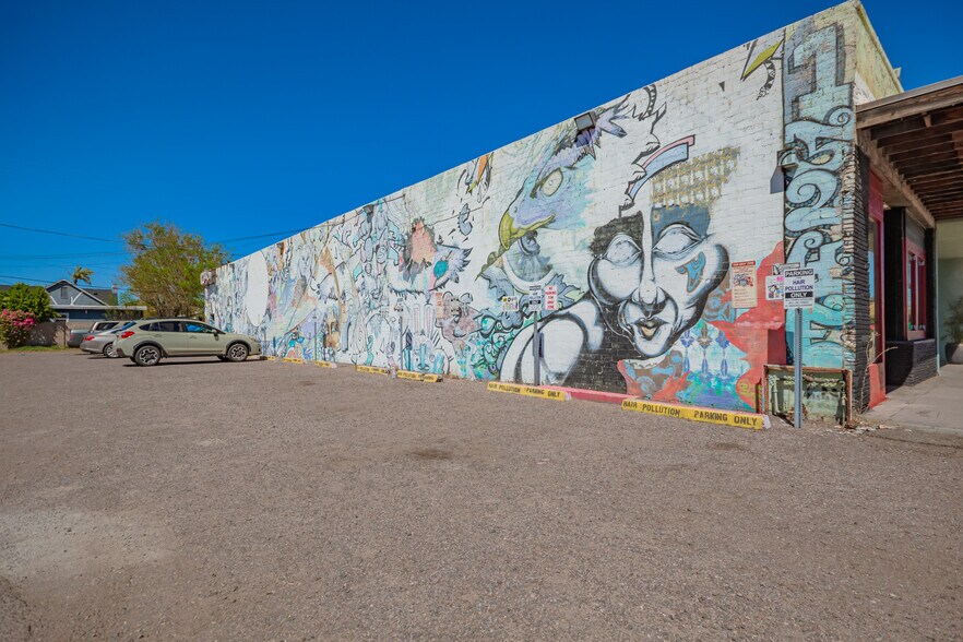 1524 E McDowell Rd, Phoenix, AZ à louer - Photo de l’immeuble – Image 2 sur 5