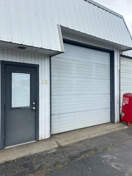 118 E 37th St, Garden City, ID à louer - Photo de l’immeuble – Image 3 sur 7
