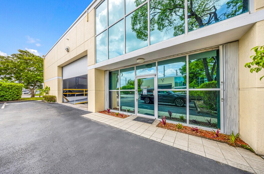 8009 NW 29th St, Doral, FL à vendre - Photo de l’immeuble – Image 1 sur 23