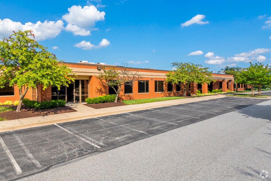 14750 Sweitzer Ln, Laurel, MD à louer - Photo de l’immeuble – Image 3 sur 11