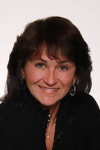 Victoria Devine