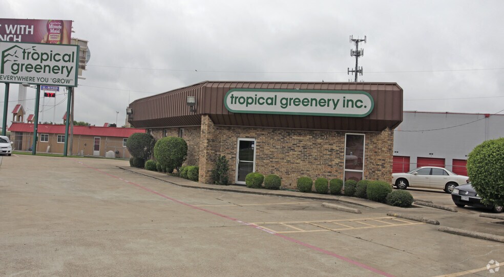 7904-7908 NE Loop 820, North Richland Hills, TX à louer - Photo de l’immeuble – Image 3 sur 7