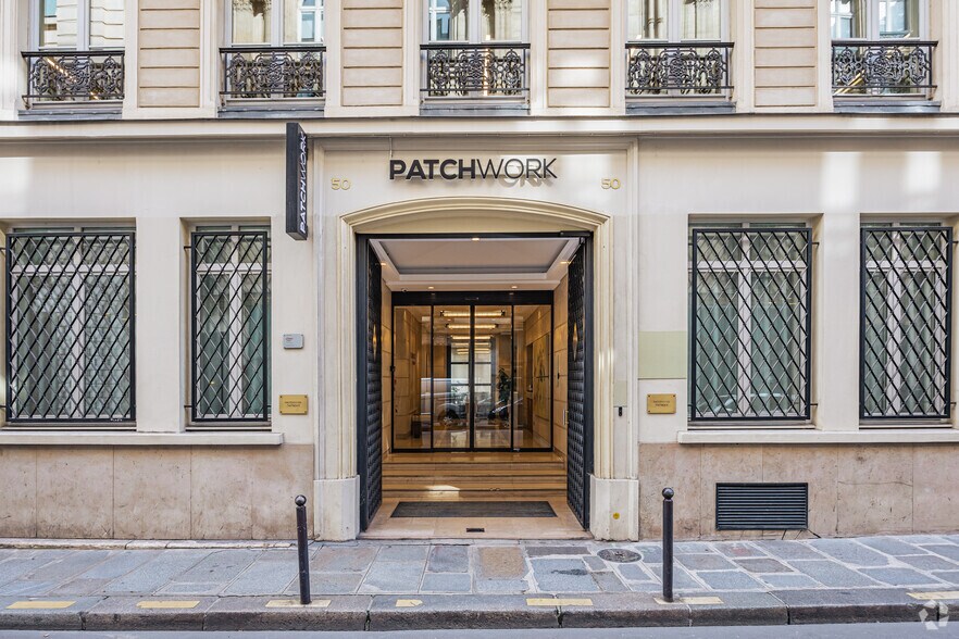 50 Rue Taitbout, Paris à louer - Photo de l’immeuble – Image 3 sur 4