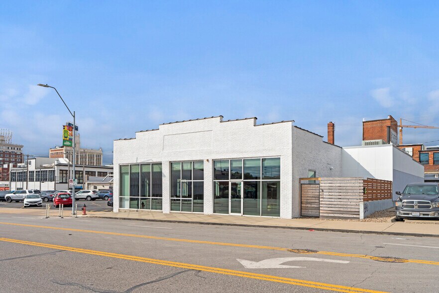 1814 Oak St, Kansas City, MO à vendre - Photo de l’immeuble – Image 3 sur 26