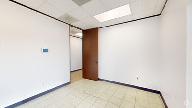 11939 Aldine Westfield Rd, Houston, TX à louer Numérisation 3D Matterport– Image 1 sur 15