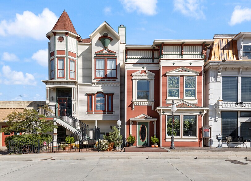 4821 Broadway St, Addison, TX à louer - Photo principale – Image 1 sur 20