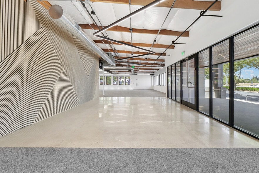 30 W Montague Expy, San Jose, CA à louer - Photo intérieure – Image 3 sur 7