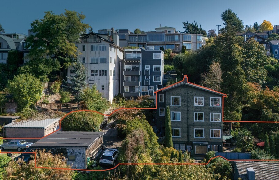 814 E Howe St, Seattle, WA à vendre - Photo de l’immeuble – Image 2 sur 24