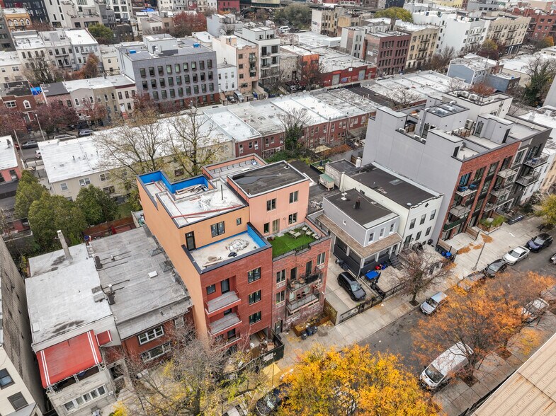 55 Stanhope St, Brooklyn, NY à vendre - Photo de l’immeuble – Image 3 sur 16