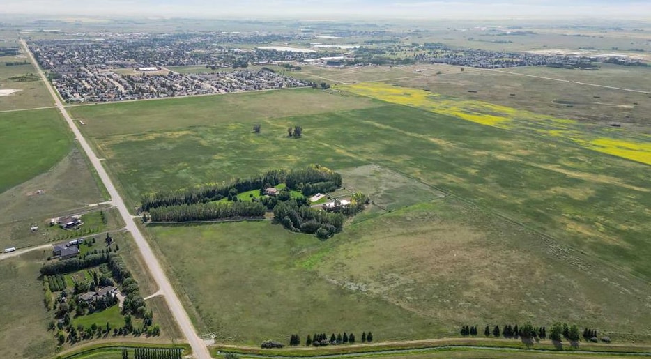 244 George Freeman Trl, Strathmore, AB à vendre - Aérien – Image 2 sur 2
