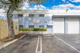 Plus de détails pour 8267-8281 NW 64th St, Miami, FL - Industriel/Logistique à louer