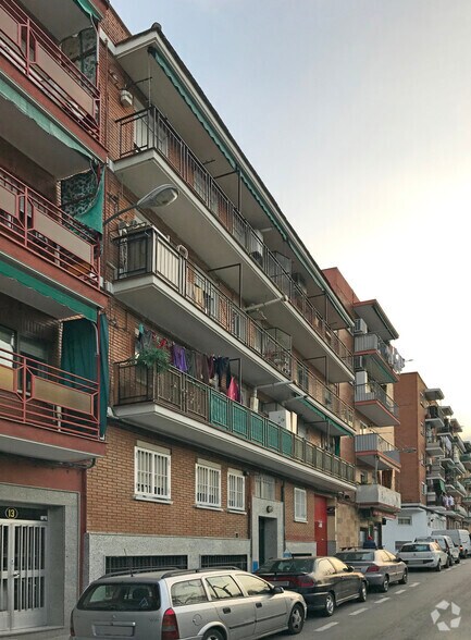 Calle José Maurelo, 15, Madrid, Madrid à vendre - Photo de l’immeuble – Image 2 sur 2