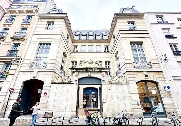 52 Rue De Sévigné, Paris à louer - Photo de l’immeuble – Image 3 sur 3