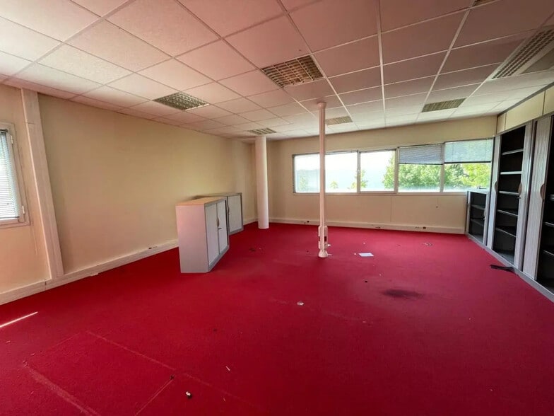 Bureau dans Mérignac à louer - Photo de l’immeuble – Image 3 sur 6