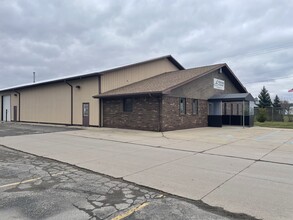 6135 King Rd, Marine City, MI à louer Photo de l’immeuble– Image 1 sur 16
