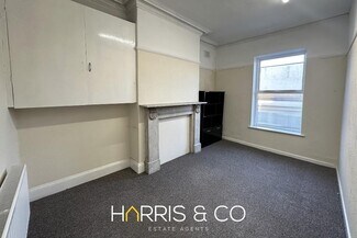 Plus de détails pour 13-15 Preston St, Fleetwood - Bureau à louer