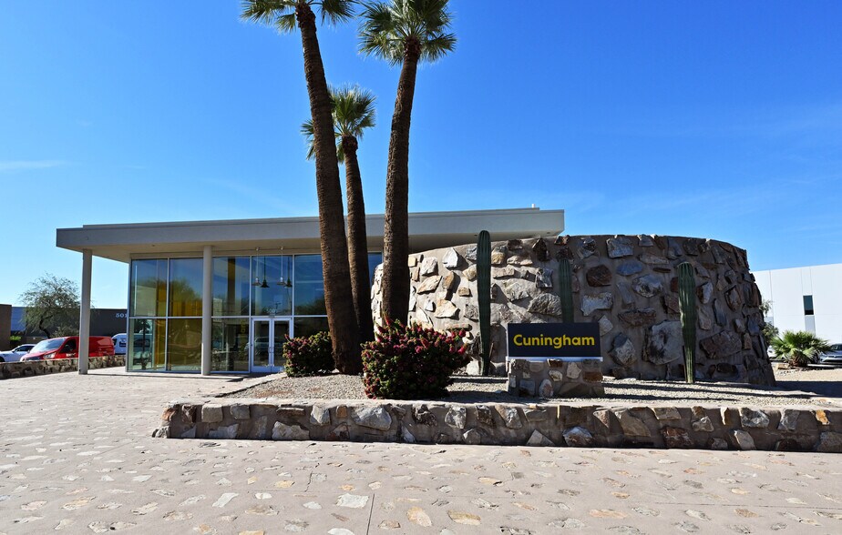 5001 E Washington St, Phoenix, AZ à vendre - Photo de l’immeuble – Image 2 sur 7