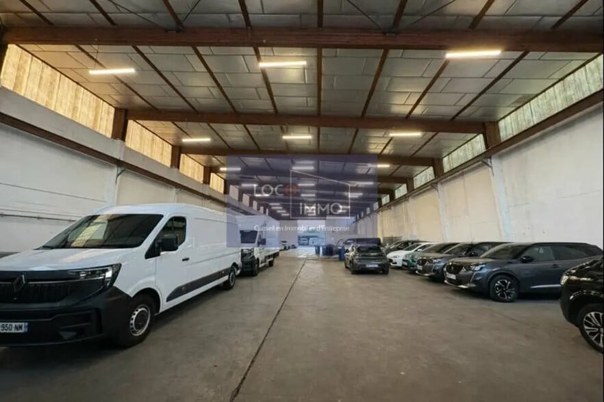 Industriel/Logistique dans Mérignac à louer - Photo de l’immeuble – Image 2 sur 8