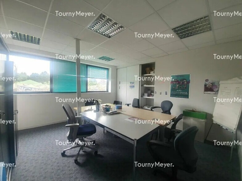 Bureau dans Lorient à louer - Photo de l’immeuble – Image 3 sur 3