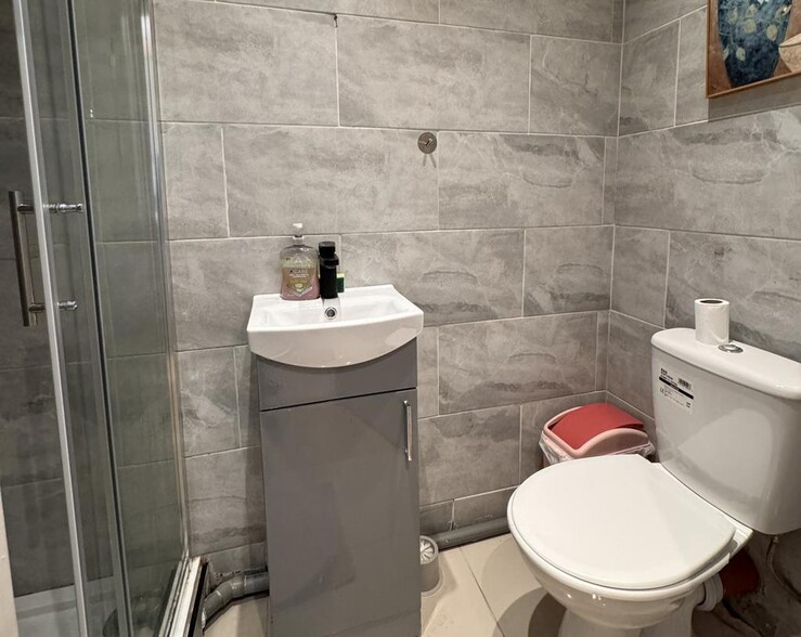 108 Southampton St, Reading à vendre - Photo de l’immeuble – Image 2 sur 5