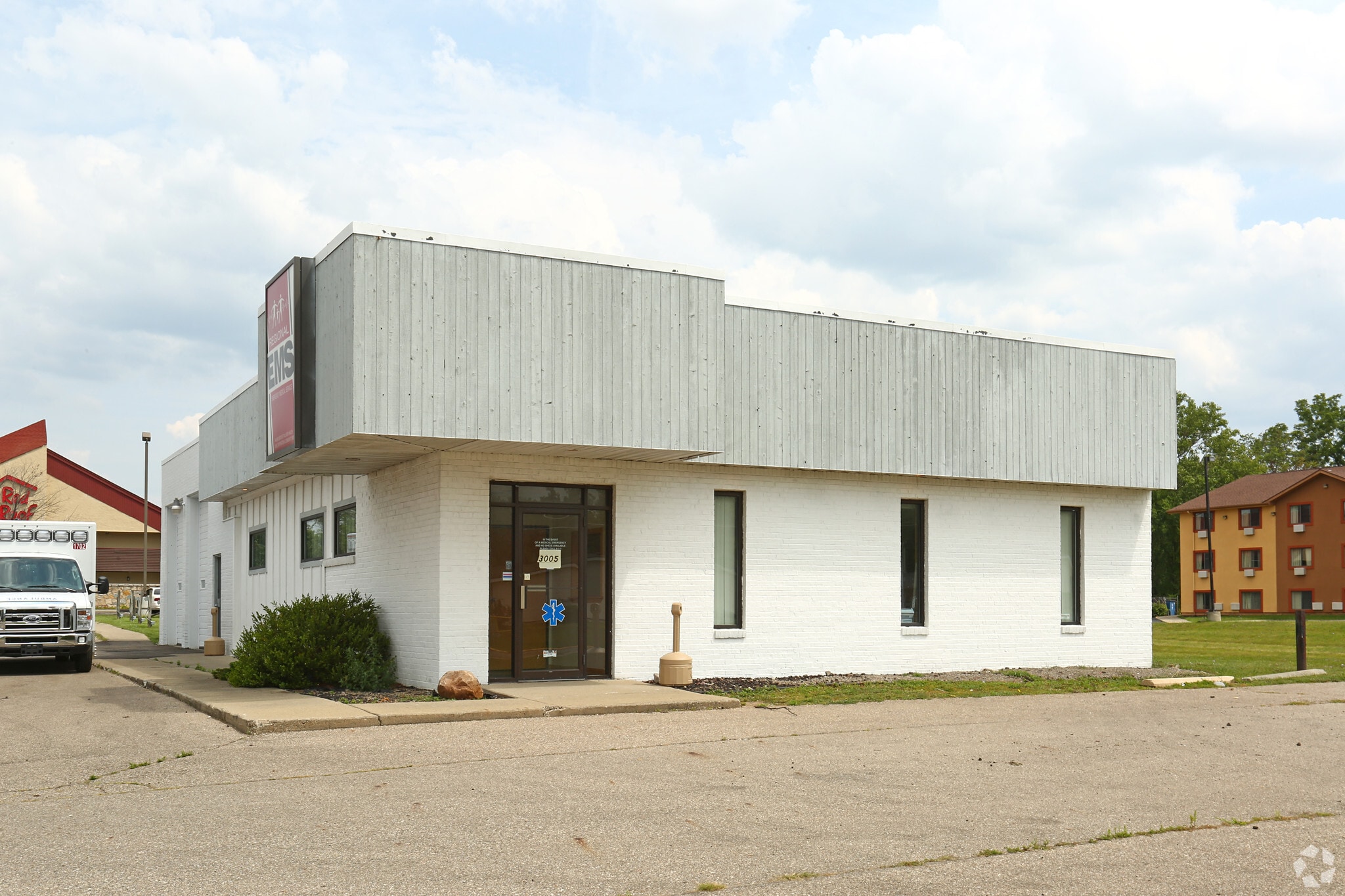3005 Claude Ave, Flint, MI à vendre Photo principale– Image 1 sur 5
