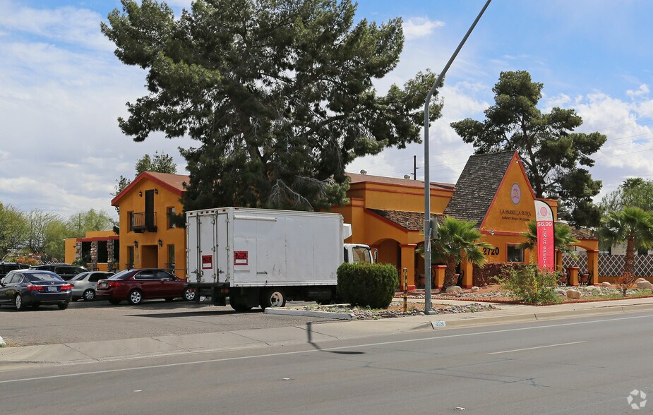 2720 N Oracle Rd, Tucson, AZ à vendre - Photo de l’immeuble – Image 2 sur 3