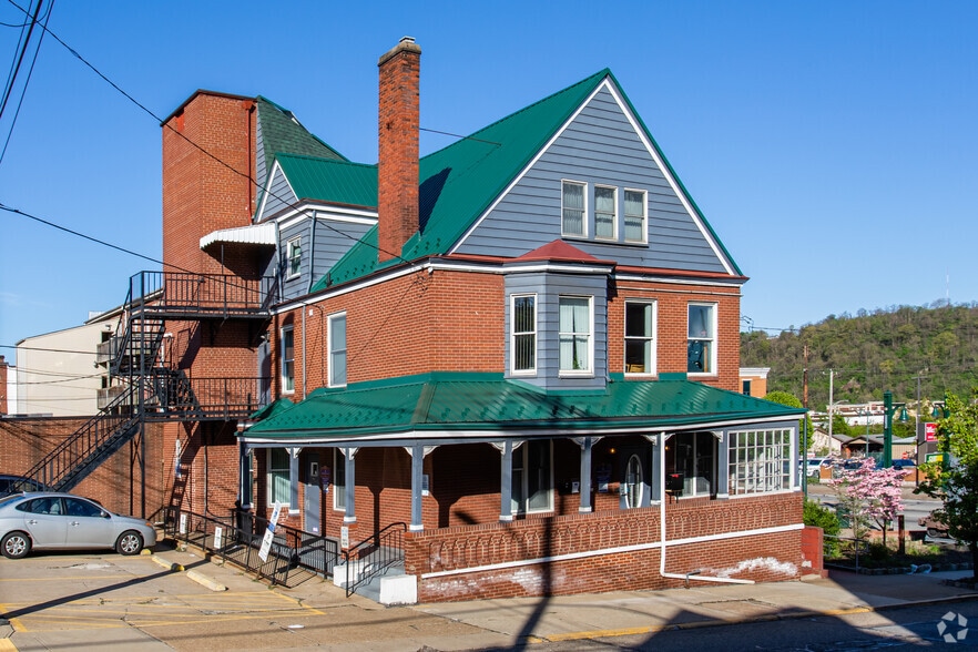 806 West St, Homestead, PA à vendre - Photo principale – Image 1 sur 2