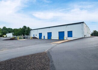 Plus de détails pour 400 Commerce Blvd, Lawrence, PA - Industriel/Logistique à louer