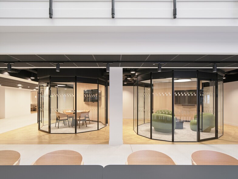 80-82 Silverthorne Rd, Londres à louer - Photo intérieure – Image 2 sur 25