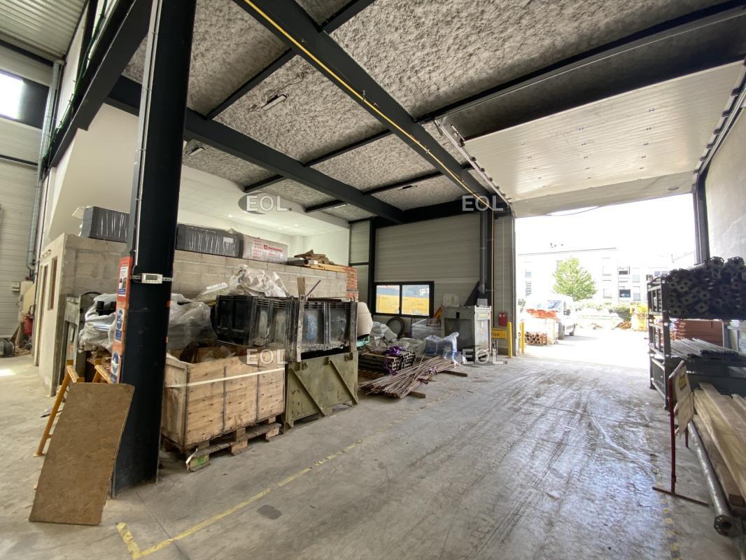 Local d’activités dans Viry-Châtillon à louer Photo intérieure– Image 1 sur 5