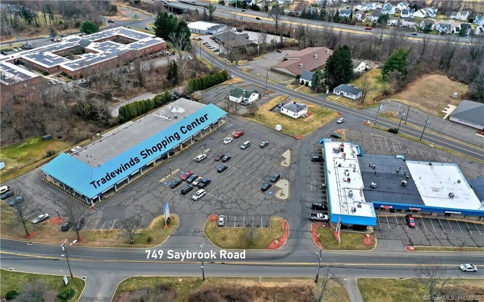 749 Saybrook Rd, Middletown, CT à louer - Photo de l’immeuble – Image 1 sur 5