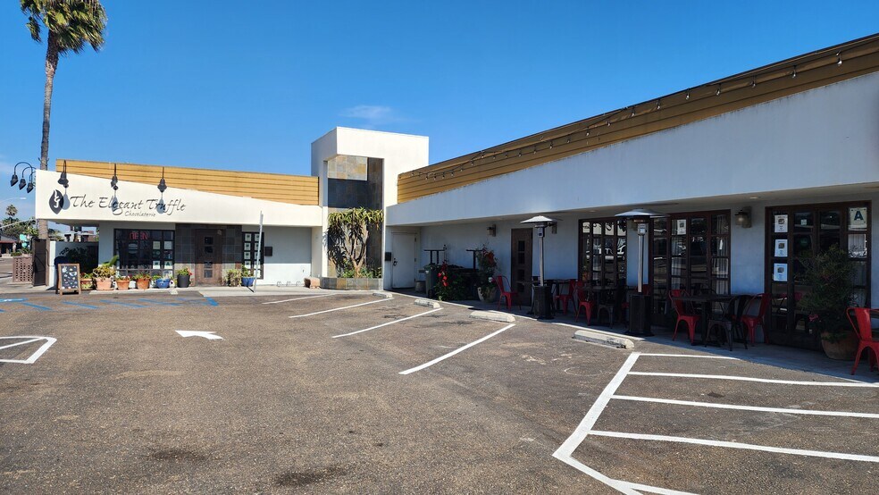 2810-2832 Canon St, San Diego, CA à louer - Photo de l’immeuble – Image 2 sur 17